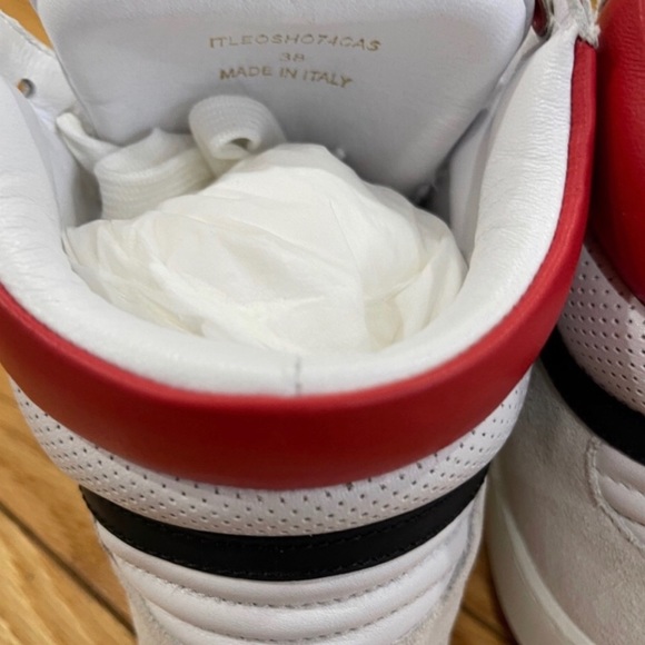 Brand New! Authentic Burberry Hi top sneaker. - Picture 2 of 11